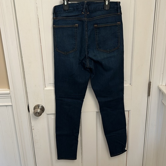 Good American good waist brand new tags still on - Picture 2 of 4